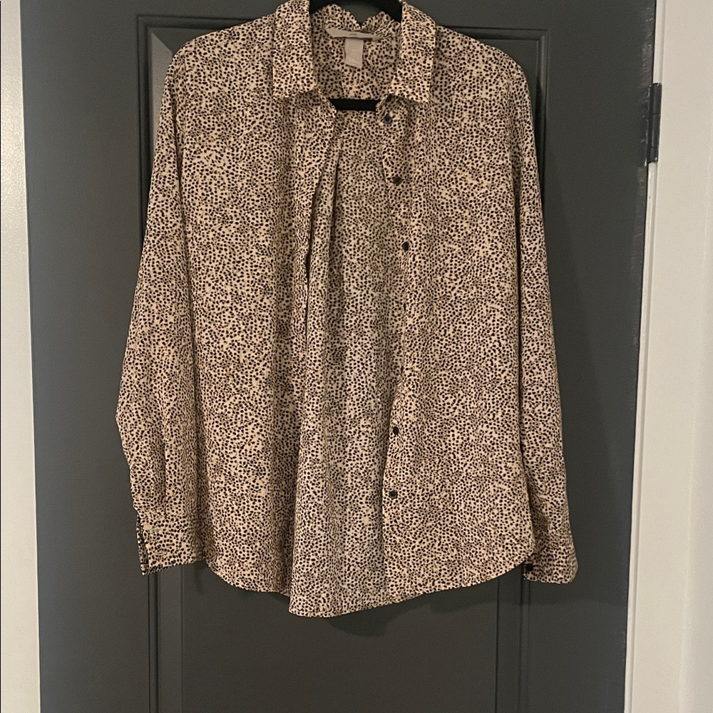 H&M Women's Leopard Print Button Down Shirt - Brown and Black